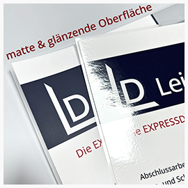 Plakate laminiert - FREIE FORMATE Ansicht Unterschied zwischen der matten und glänzenden Oberfläche des Laminates